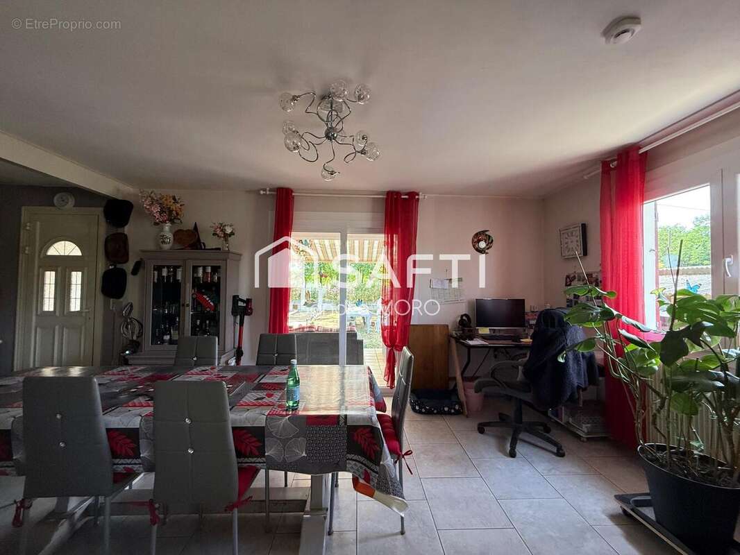 Photo 6 - Maison à LAMOTHE-LANDERRON