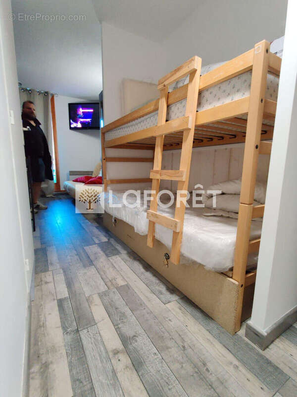 Appartement à LES CHAPELLES