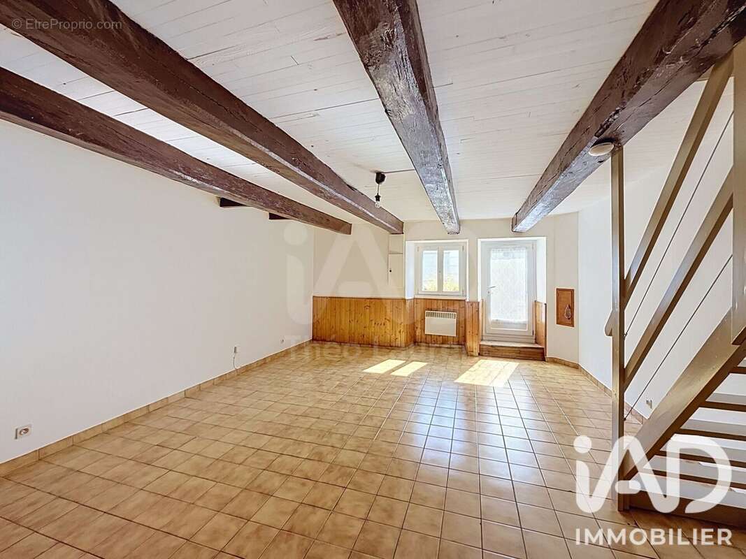 Maison 153 m² à Le Temple-De-Bretagne  - photo 2