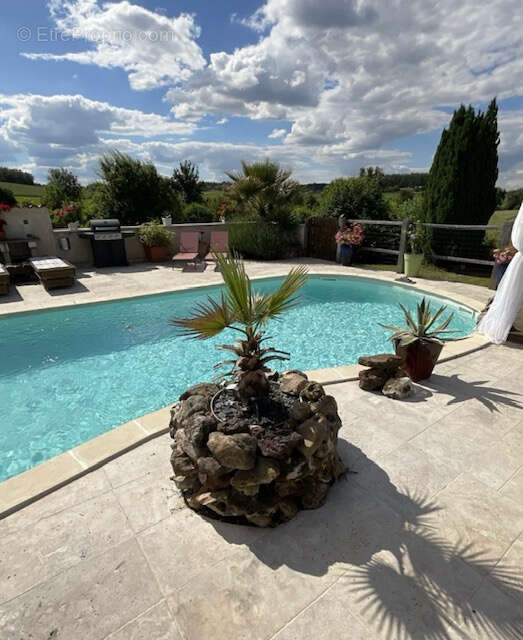 Maison à FESTALEMPS