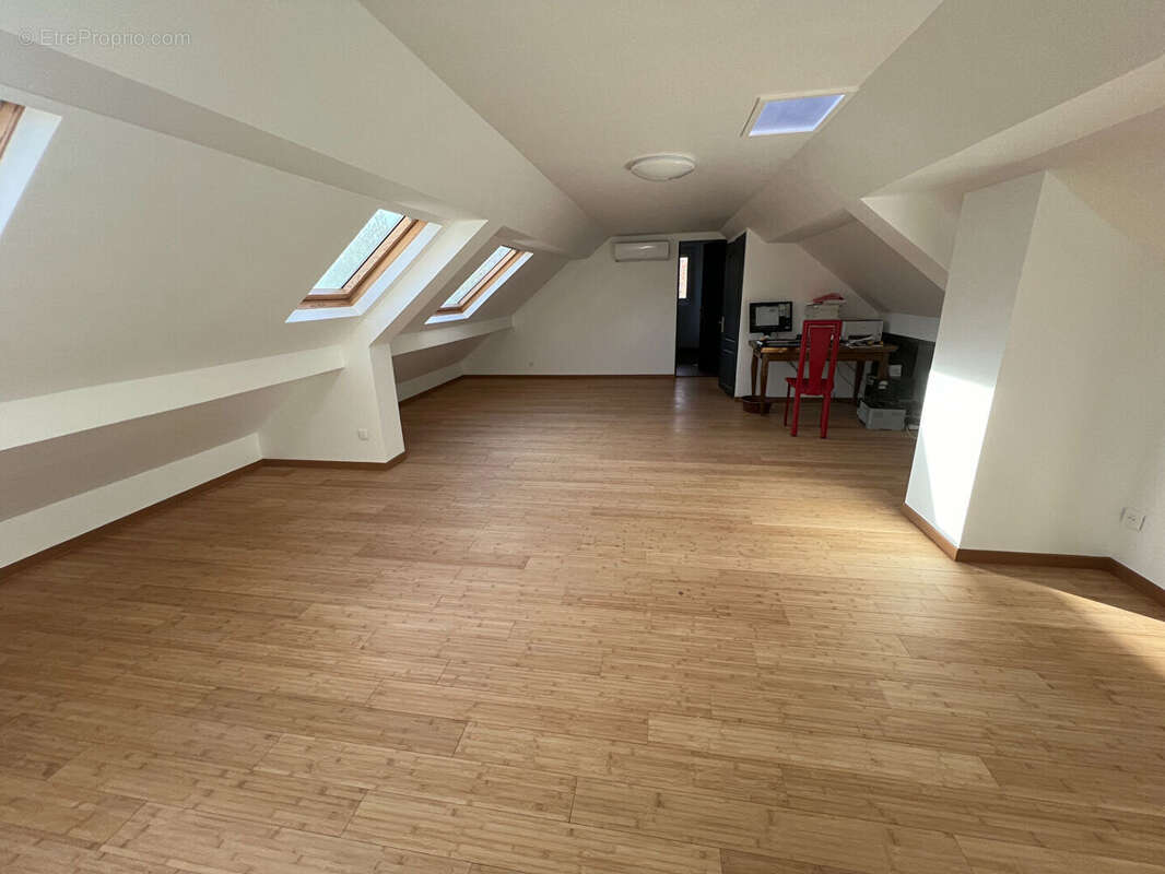 Maison à MONTFORT-L&#039;AMAURY