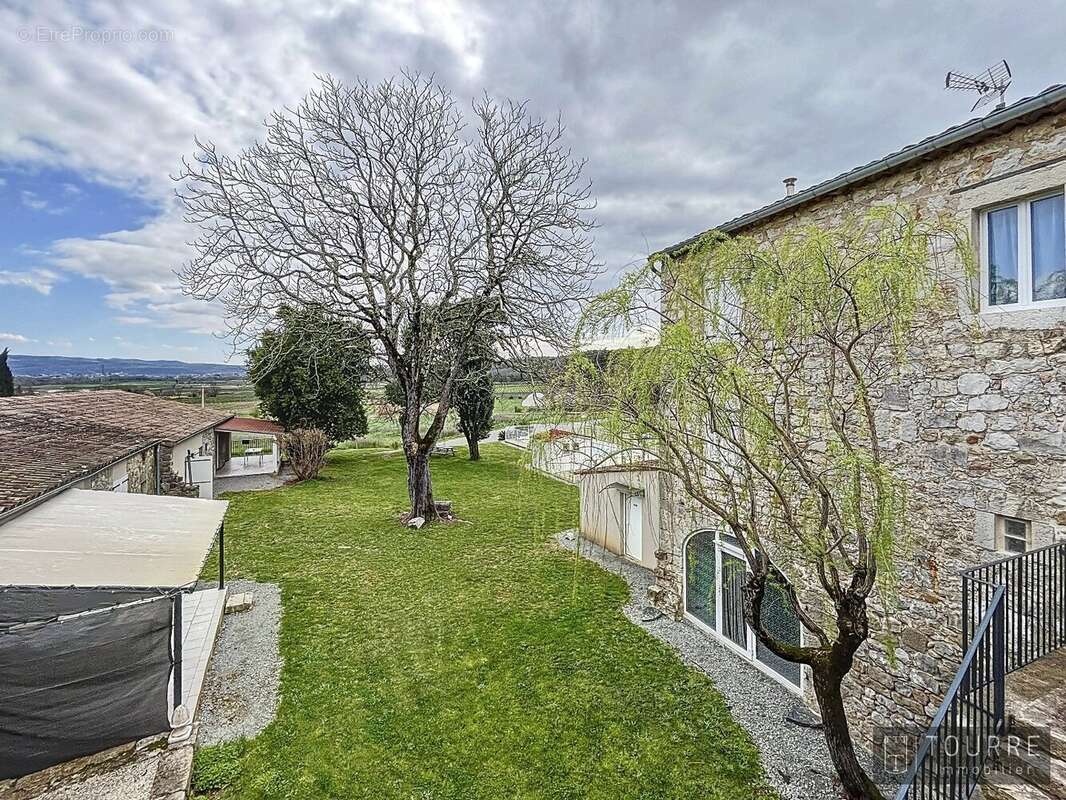 Maison à BERRIAS-ET-CASTELJAU