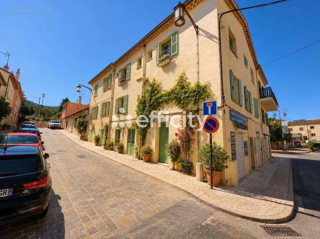 Appartement à MANDELIEU-LA-NAPOULE