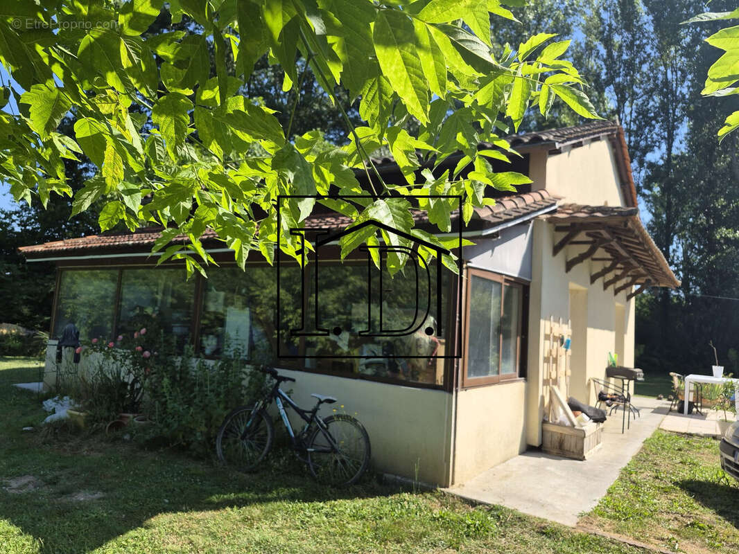 Maison 50 m² à Cours-De-Pile  - photo 2