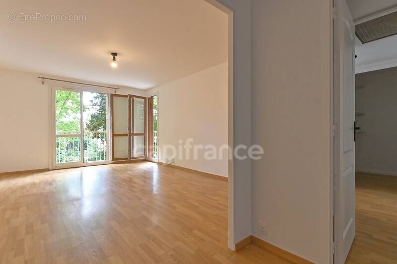 Appartement à MAISONS-LAFFITTE