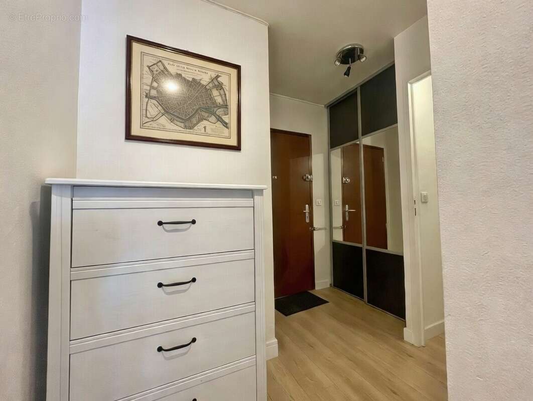 Dégagement - Appartement à NANTES