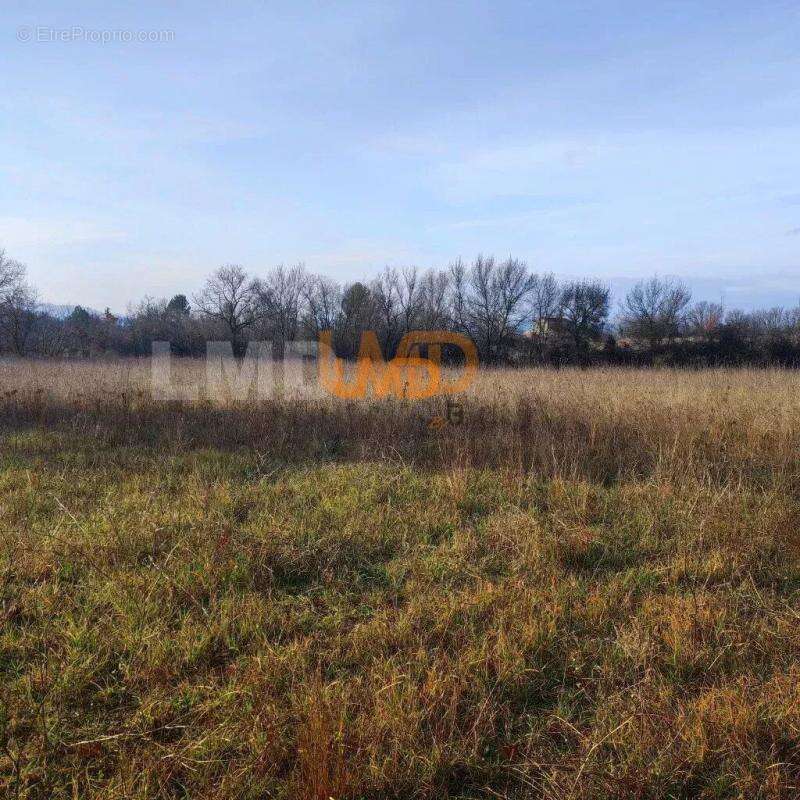 Terrain à AIGREMONT