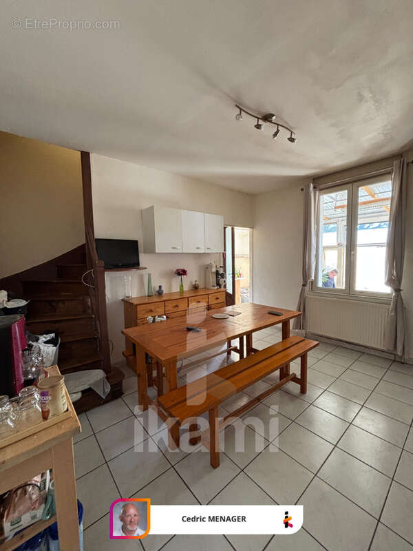 Maison à SALAISE-SUR-SANNE