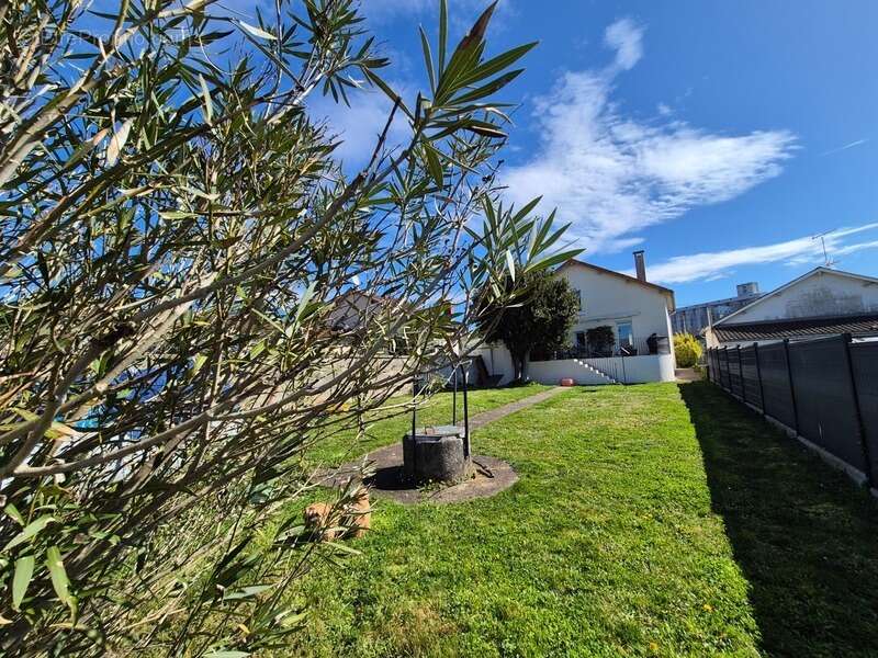 Maison à GOND-PONTOUVRE