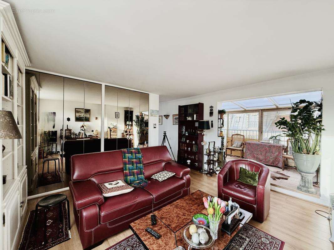 Appartement à PARIS-15E