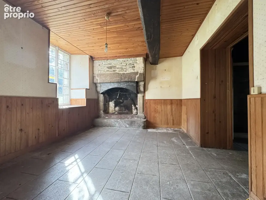 Jolie maison en pierres avec jardin et dependances a renover - photo 5