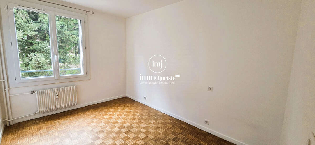 Appartement 70 m² à Limoges  - photo 9