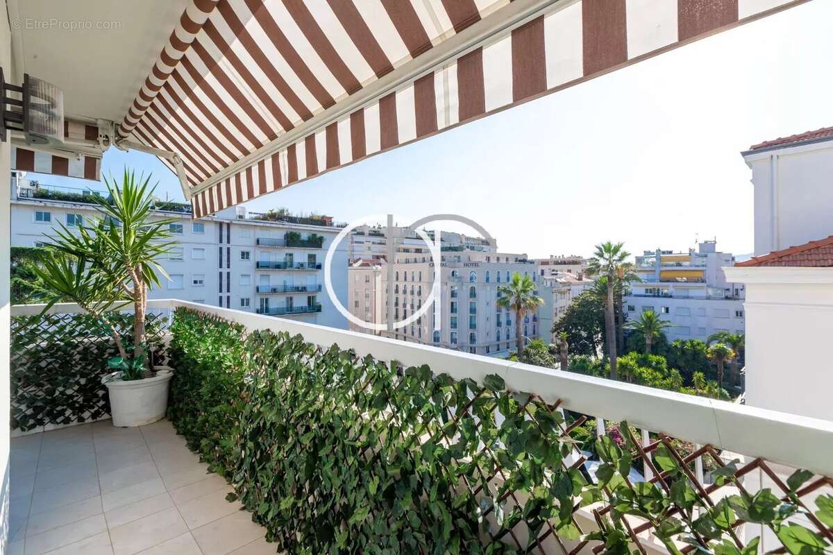 Appartement à CANNES