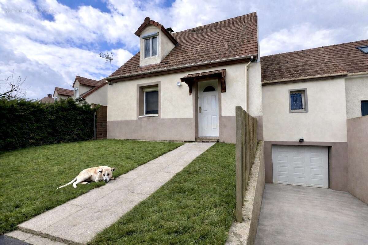 Maison 82 m² à Saint-Ouen-L'aumone  - photo 2