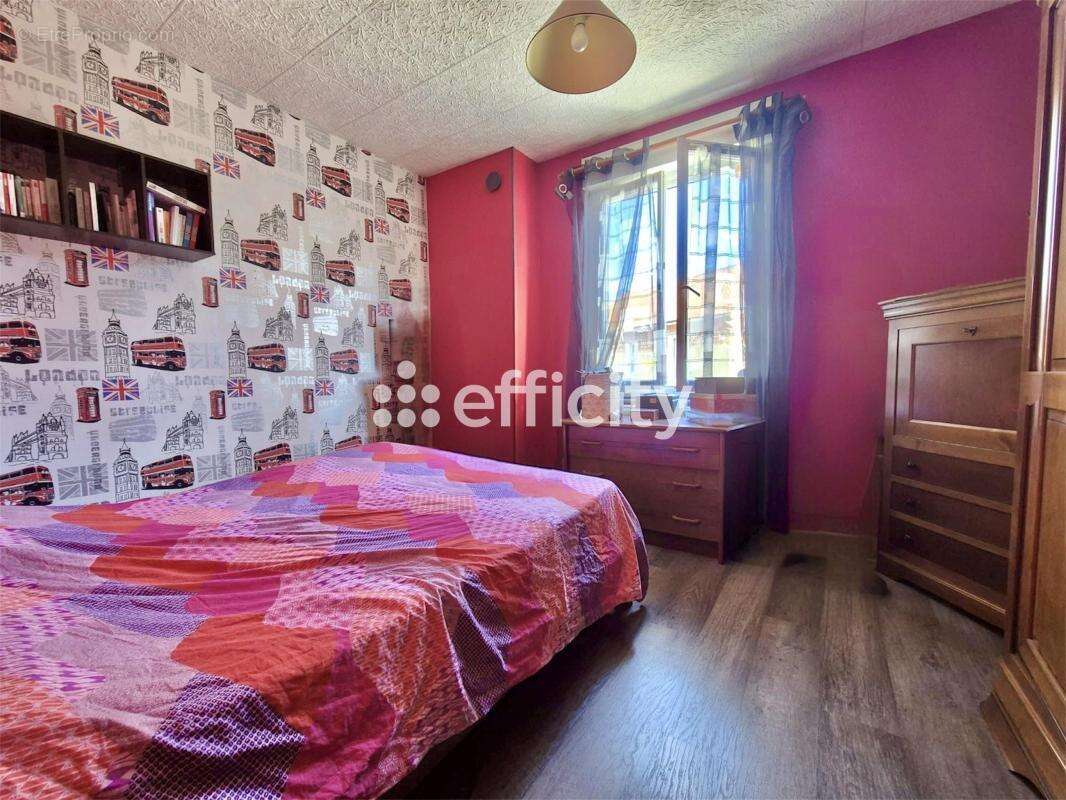 Appartement à CROUY