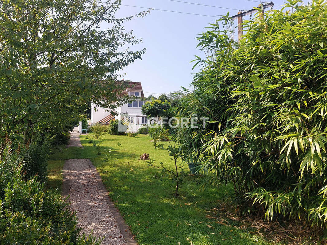 Maison à DOMPIERRE-SUR-AUTHIE