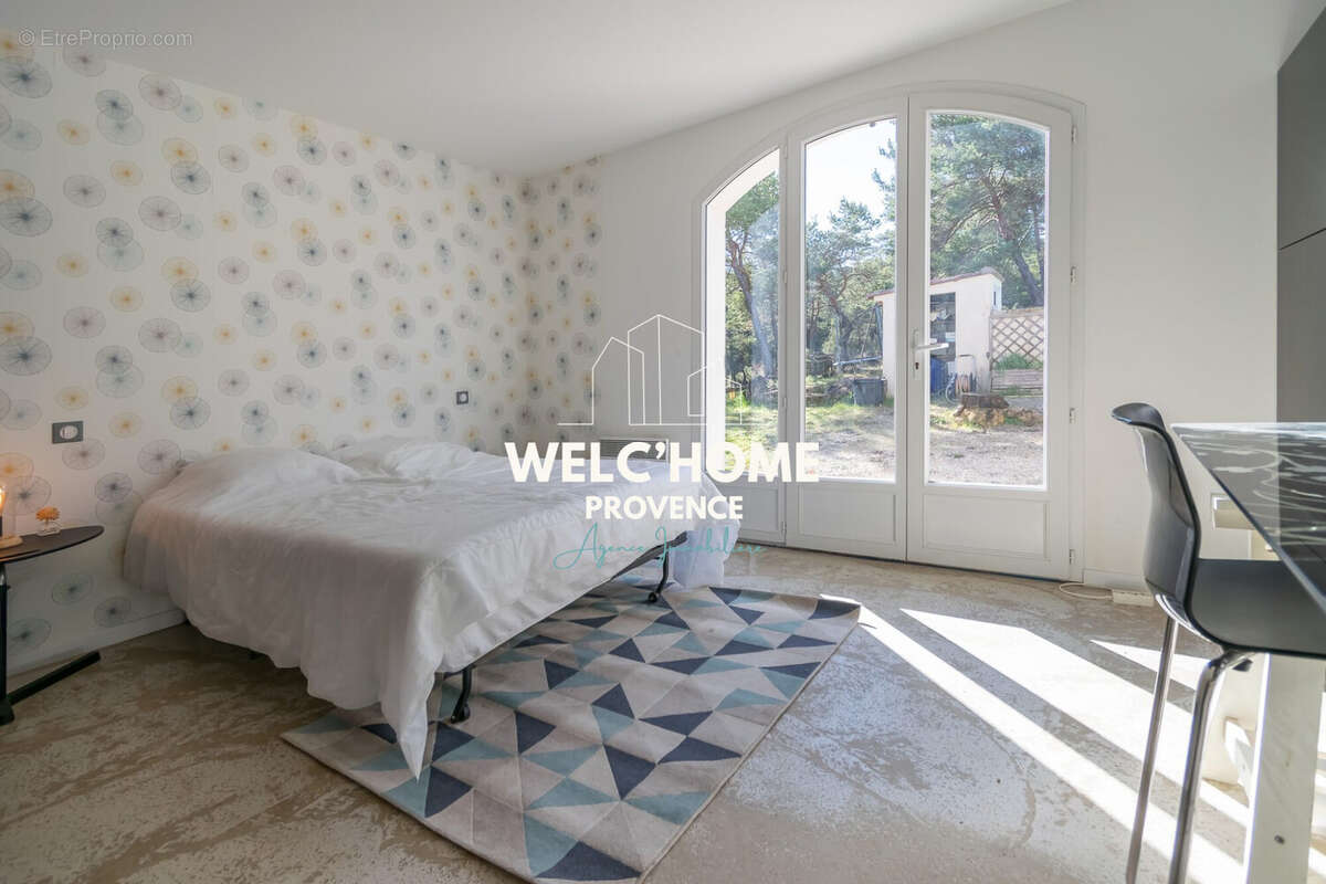 Maison à SAINT-JULIEN