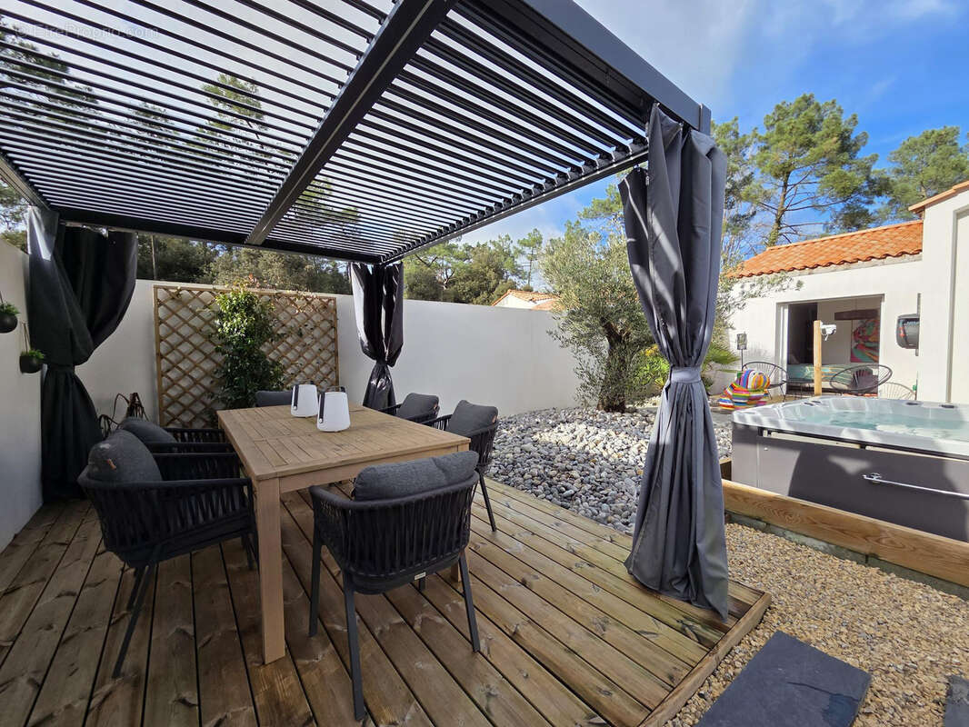 Maison à SAINT-HILAIRE-DE-RIEZ