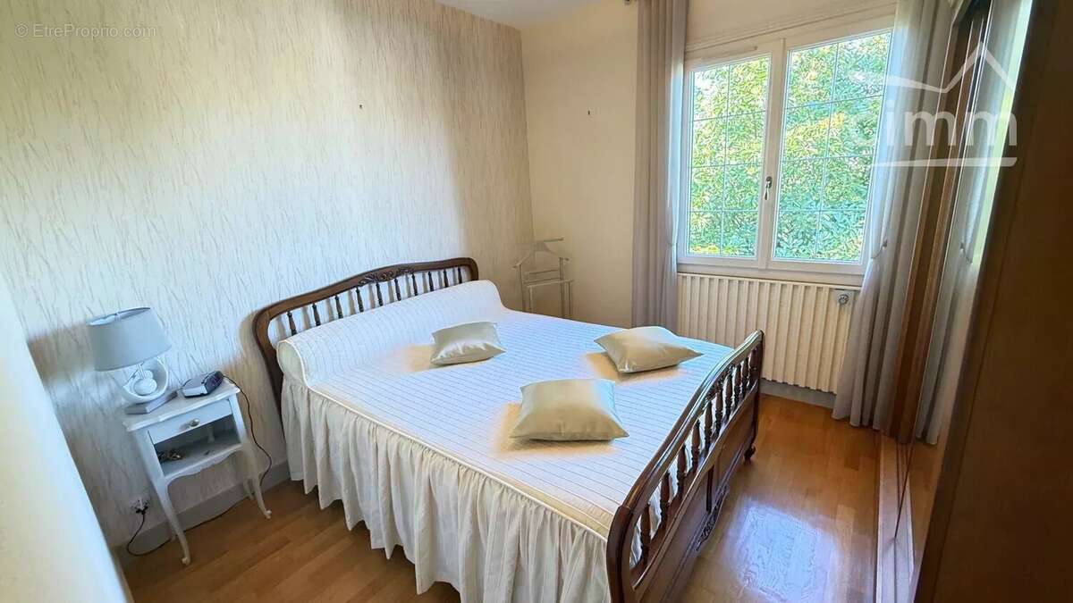 Maison à LA CHAPELLE-VENDOMOISE