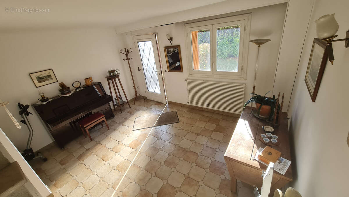 Maison à BURES-SUR-YVETTE