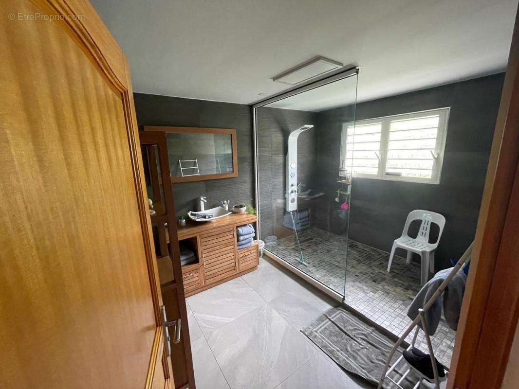 Maison à LES AVIRONS