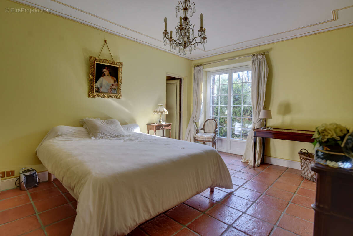 Maison à SAINT-LAURENT-SUR-MANOIRE