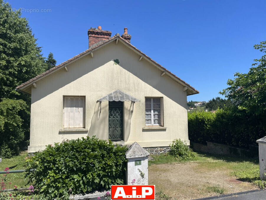 Maison à POUZAUGES