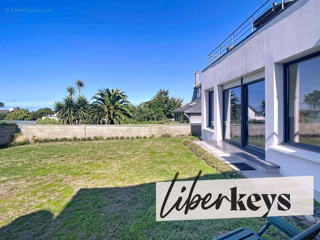 Maison à TREVOU-TREGUIGNEC