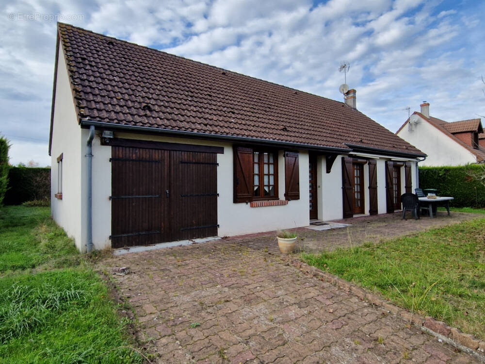 Maison à SELLES-SUR-CHER