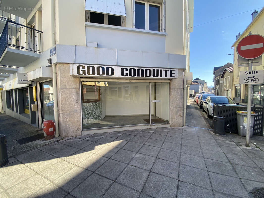 Commerce à LANNEMEZAN