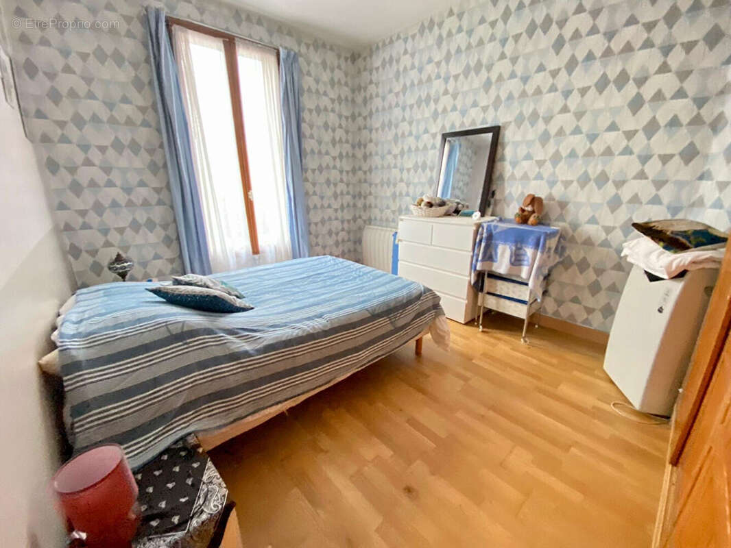 Maison à SARTROUVILLE