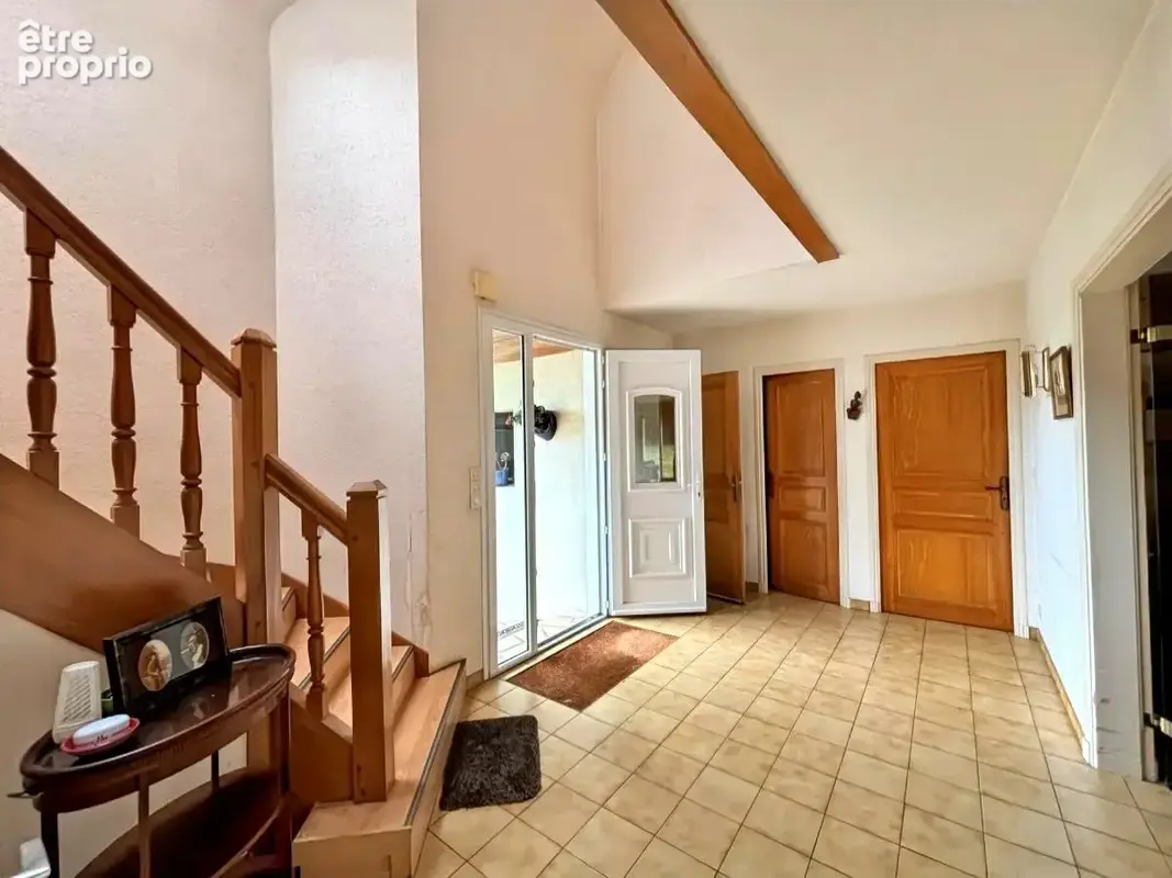 Maison 8 pièces 228 m² à vendre à La Roche-Derrien (22450) - photo 9