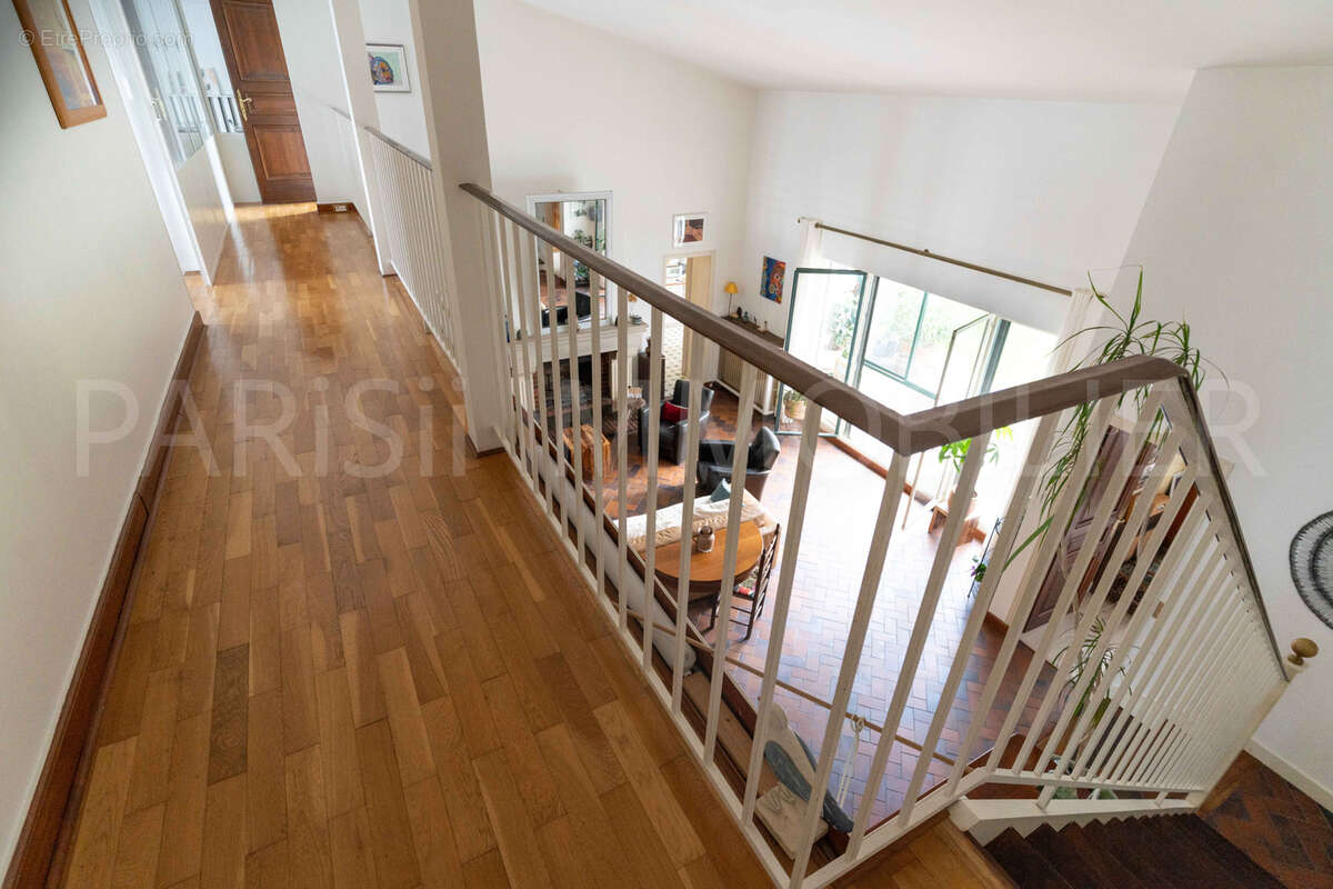 Maison 7 pièces environ 162m2 - Beauchamp - La Chasse - photo 11