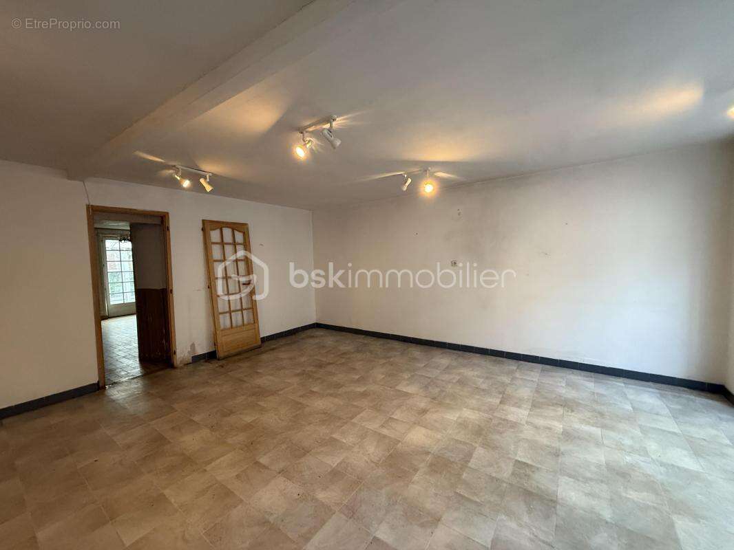 Maison de bourg à rénover - photo 4