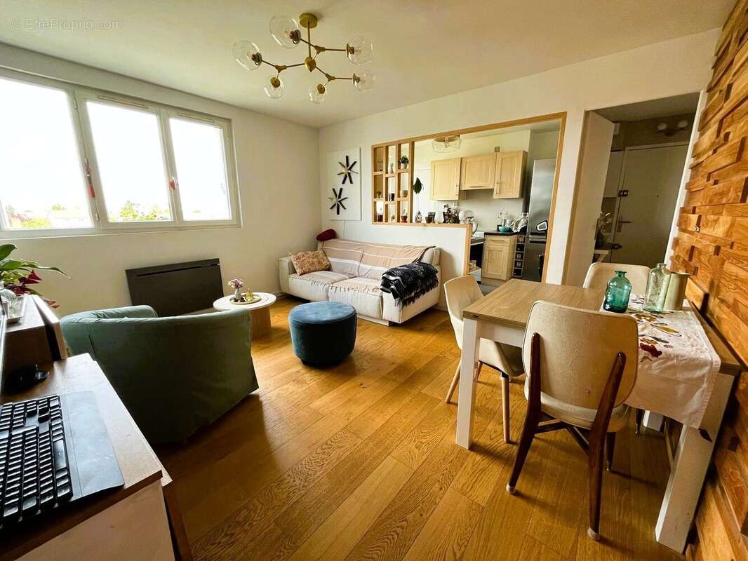 Appartement à HOUILLES