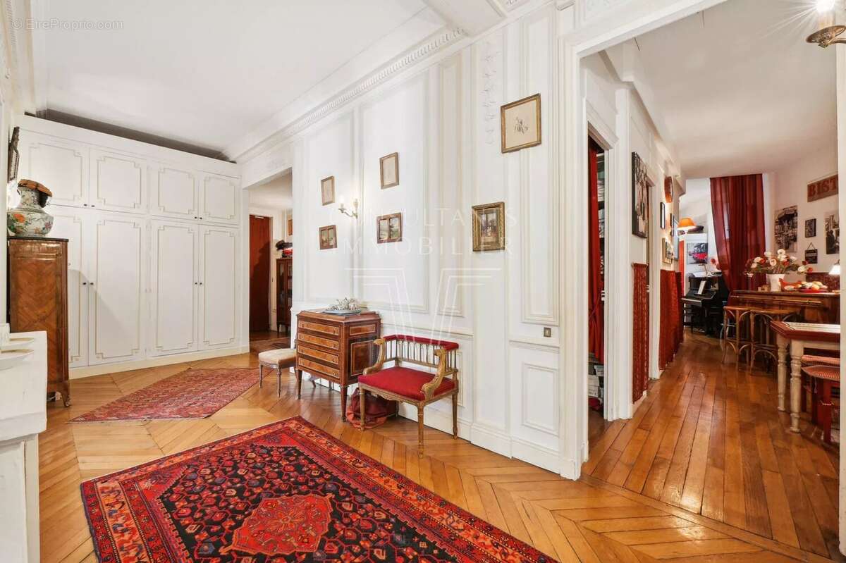 Appartement à PARIS-17E