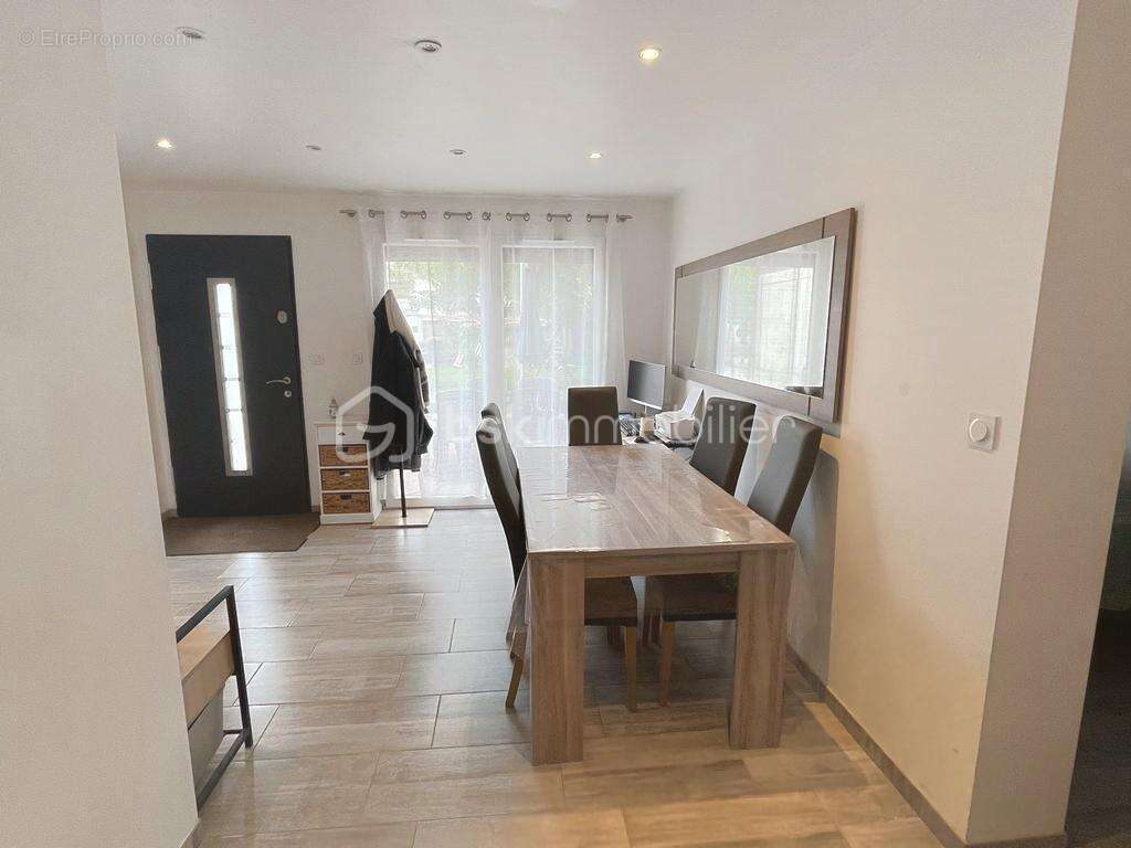 Maison à LE PLESSIS-TREVISE