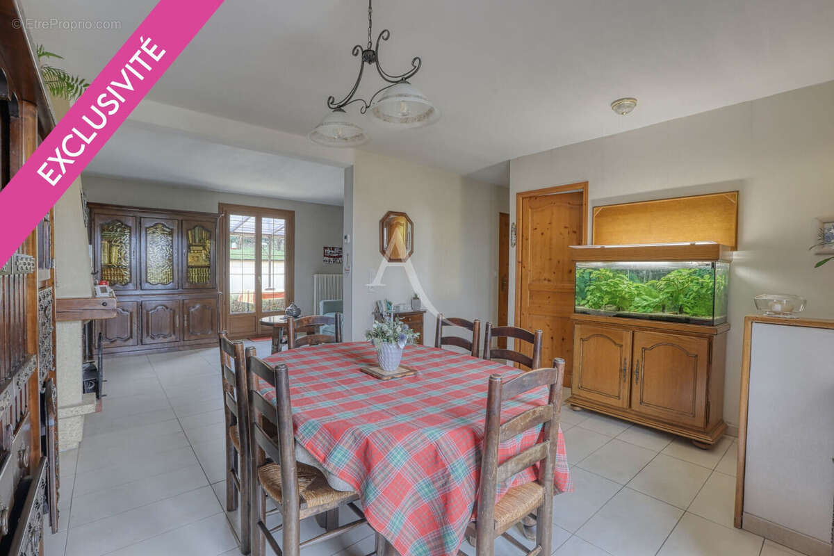 Maison à VAUX-SUR-SEINE