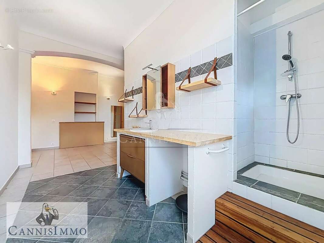 Appartement à SAINT-RAPHAEL