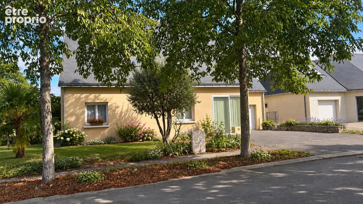 Maison  7 pièce(s) 150 m2 SEGRE - photo 3