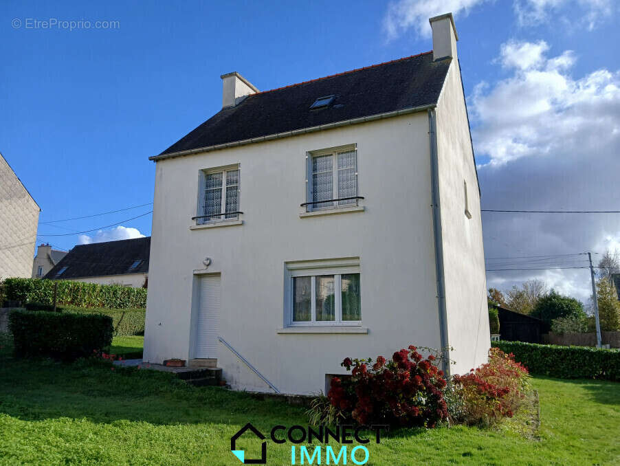 Maison à CARHAIX-PLOUGUER