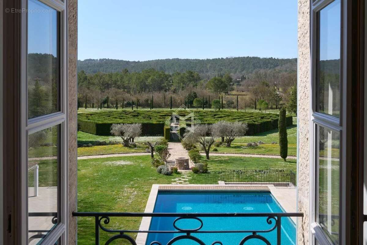 Propriété de charme profitant d'un parc de 10 hectares - photo 6
