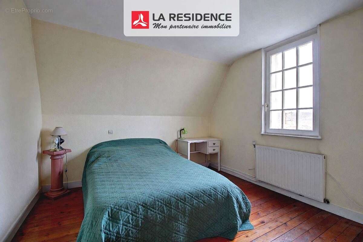 Maison à SAINT-ETIENNE-DU-ROUVRAY