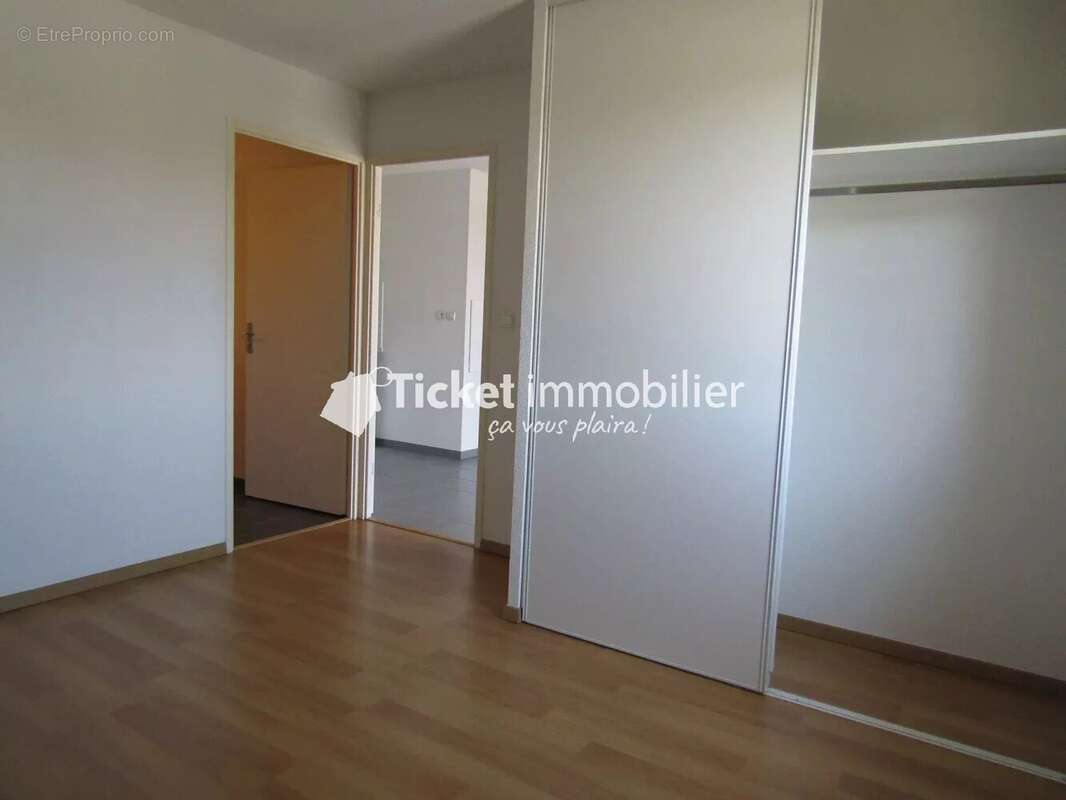 Appartement à MONDONVILLE