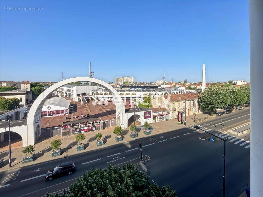 Appartement à BORDEAUX