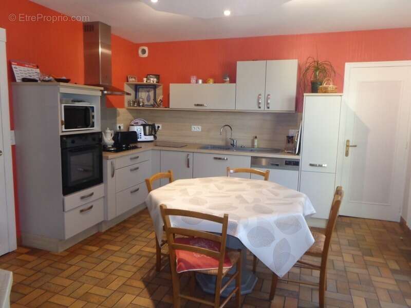 Maison à LA CHAPELLE-JANSON