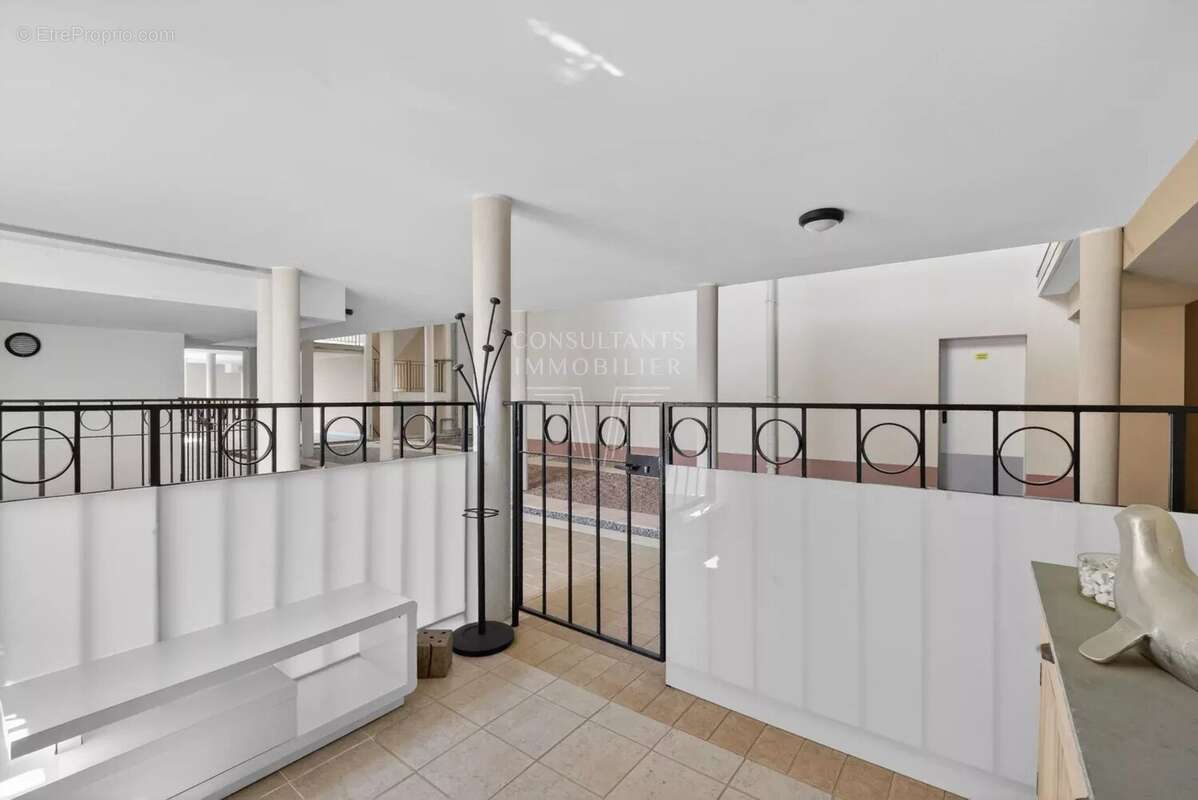 Appartement à MANDELIEU-LA-NAPOULE