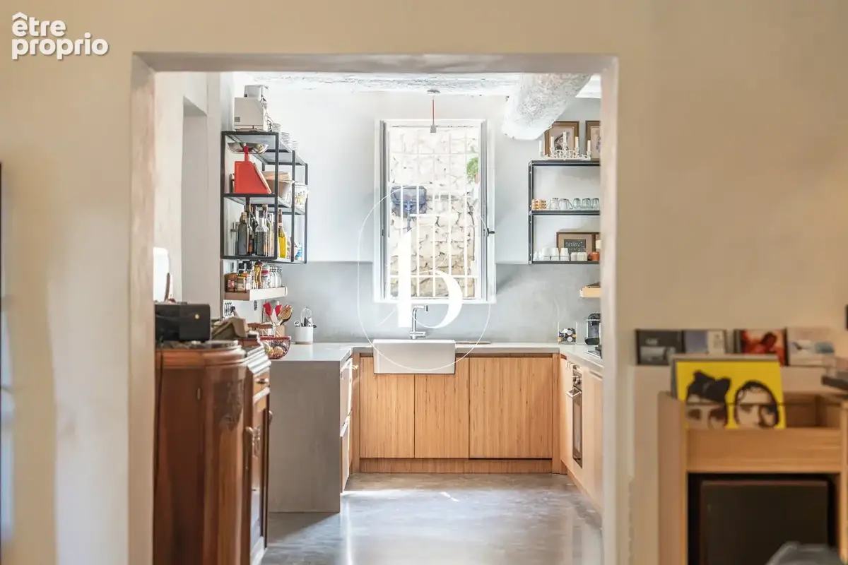 Entre Uzès et Avignon, Quand l'ancien rencontre le contemporain - photo 12