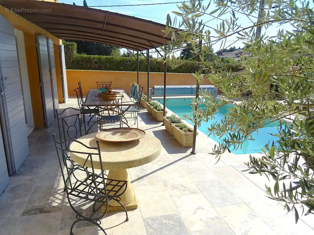 Villa Type 6 plein sud avec  Piscine et Garage - photo 20
