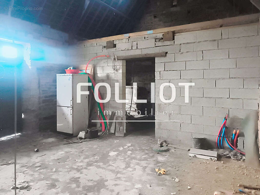 Maison à LA BLOUTIERE